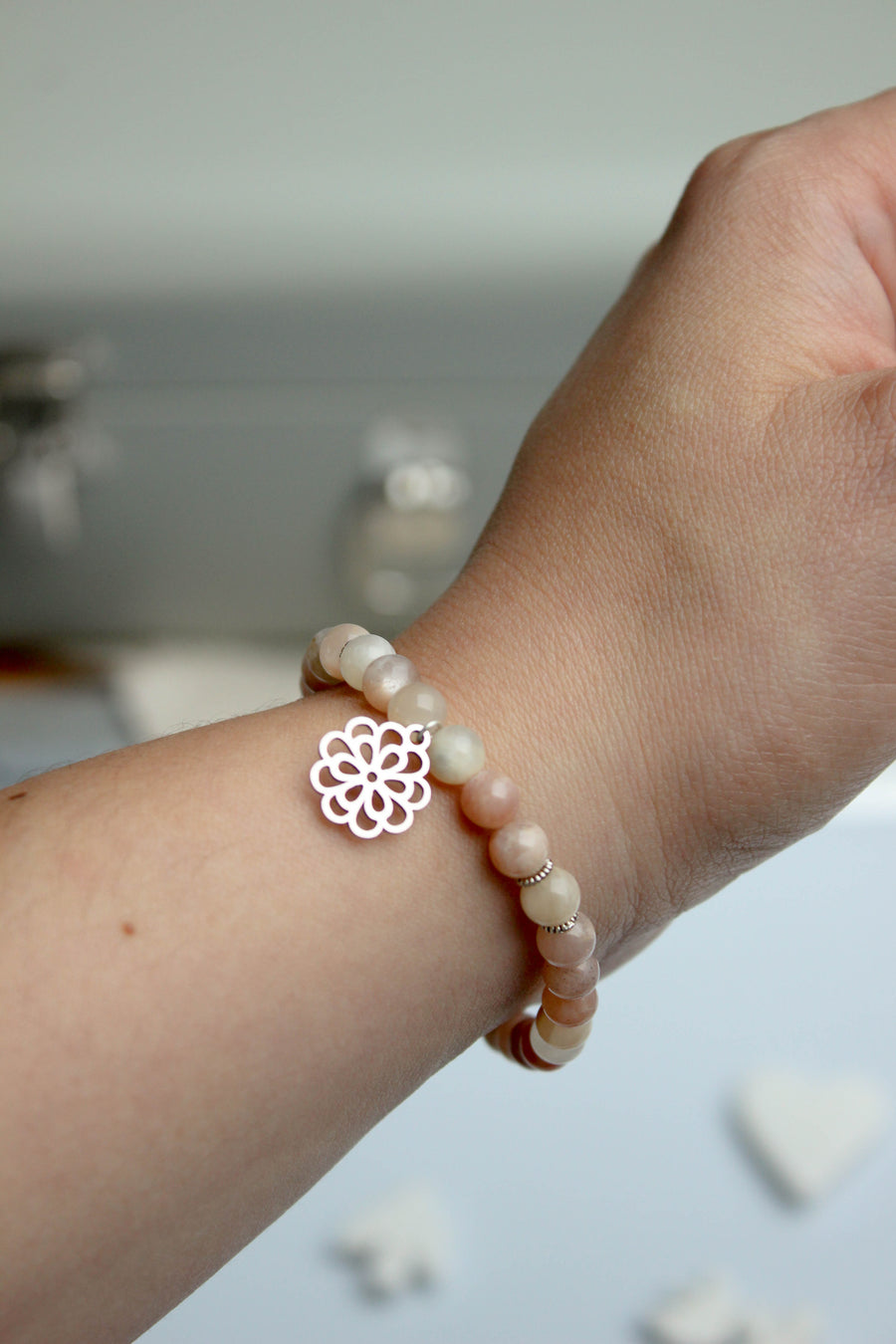 Bracelet Aurore – Bijou spirituel en pierre de lune symbole de grâce