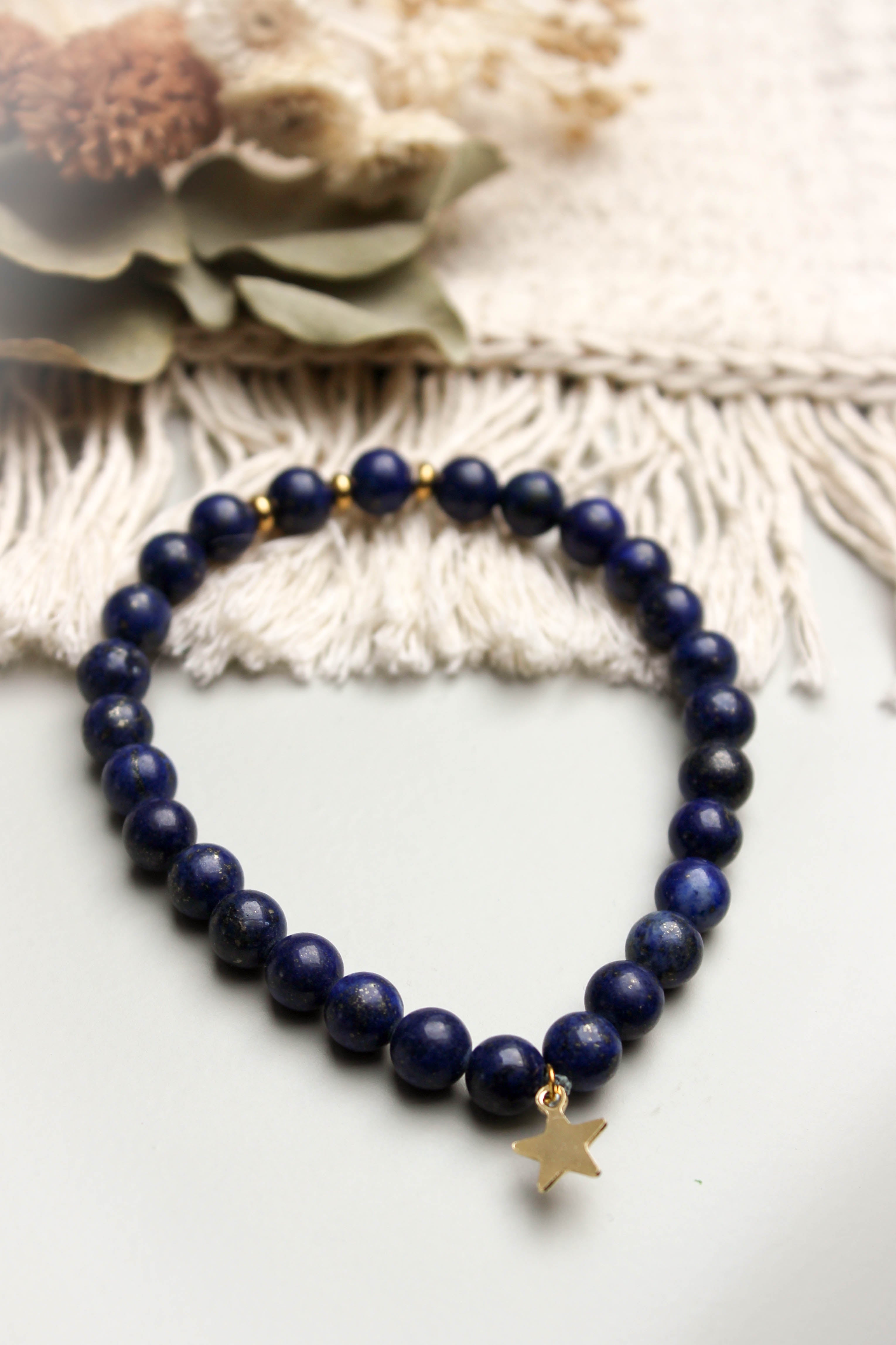 Bracelet Céleste – Bijou chrétien en lapis lazuli symbole de confiance