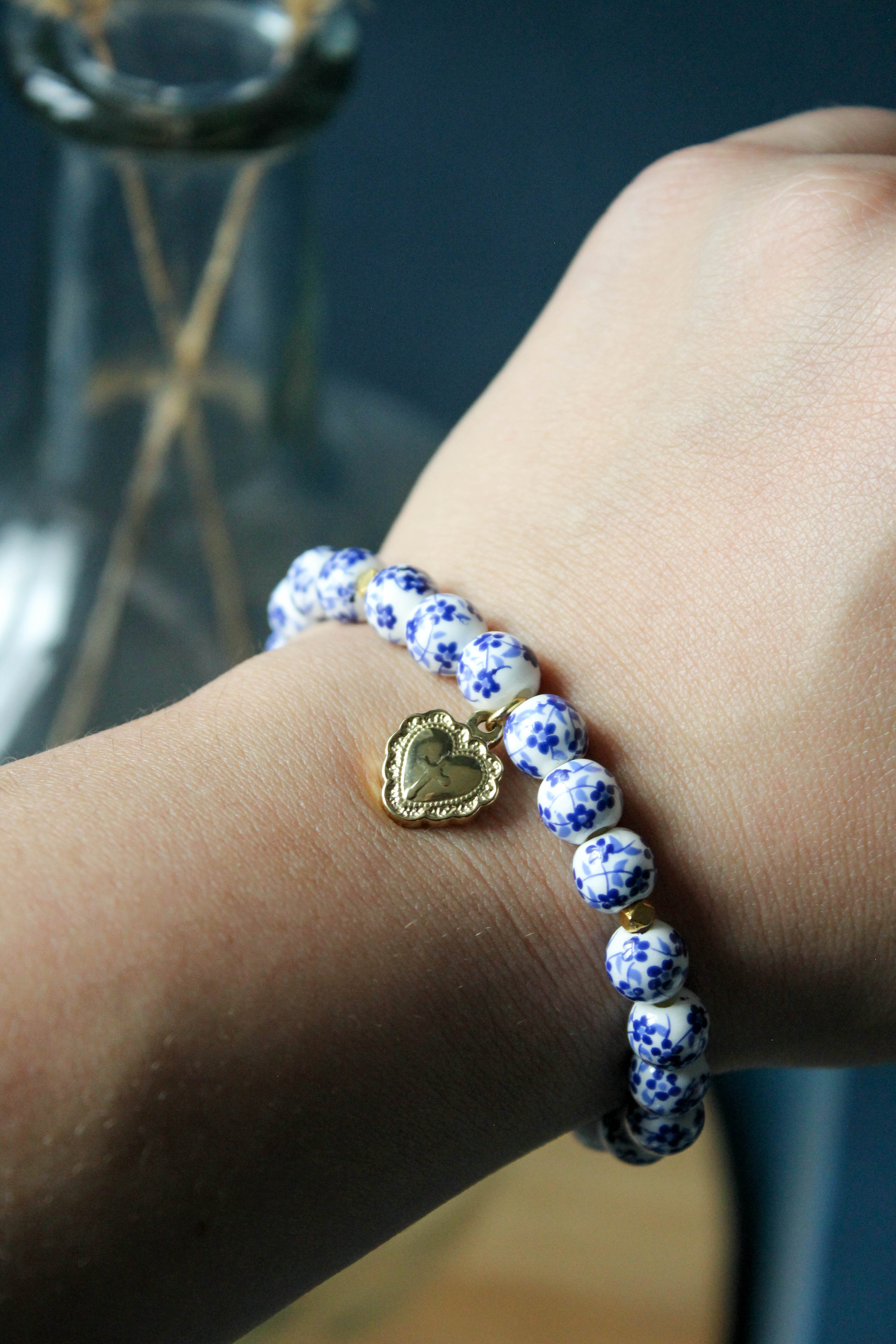 Bracelet Marie – Bijou chrétien bleu inspiré par la Vierge