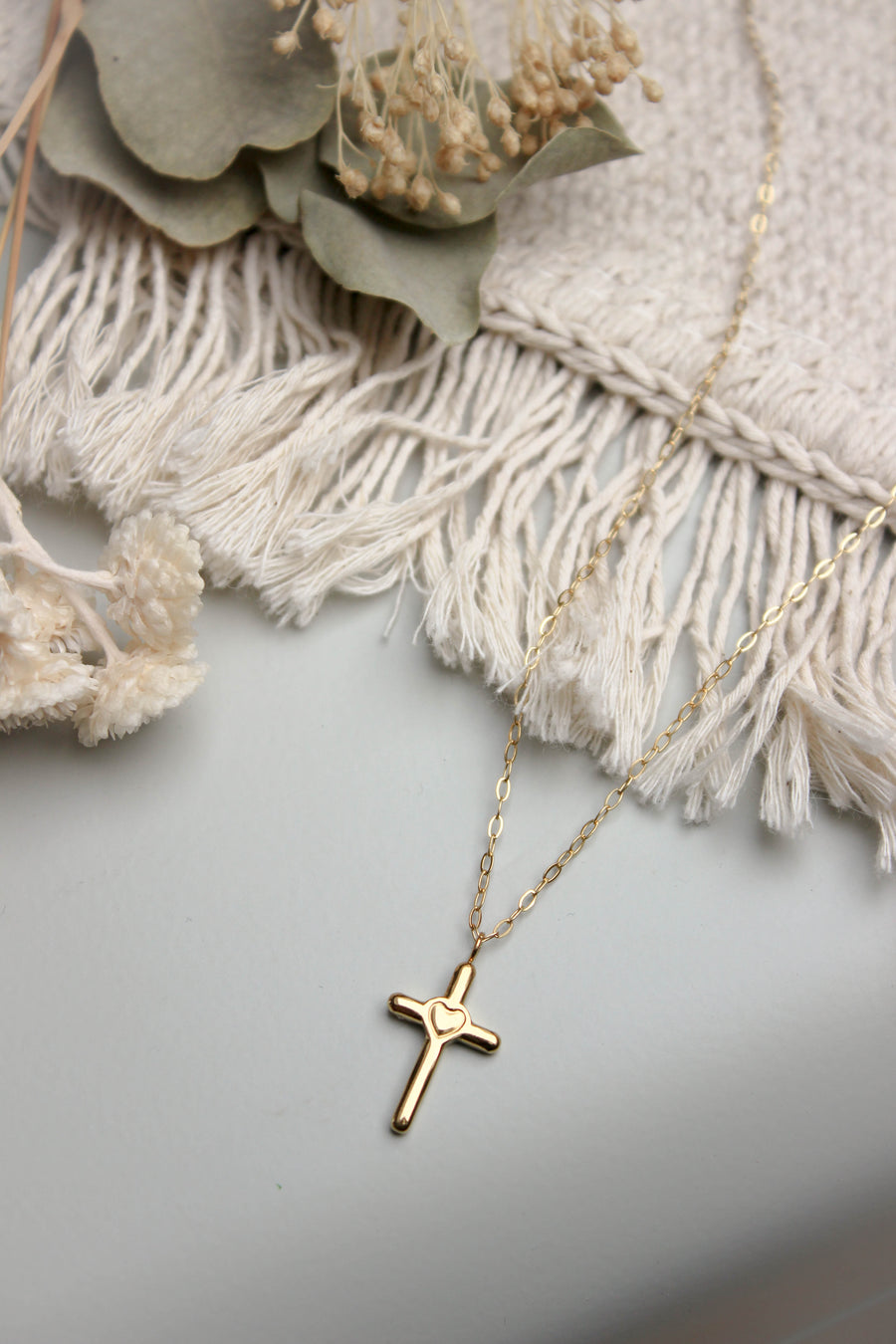 Collier Croix Glorieuse – Bijou de foi élégant et intemporel