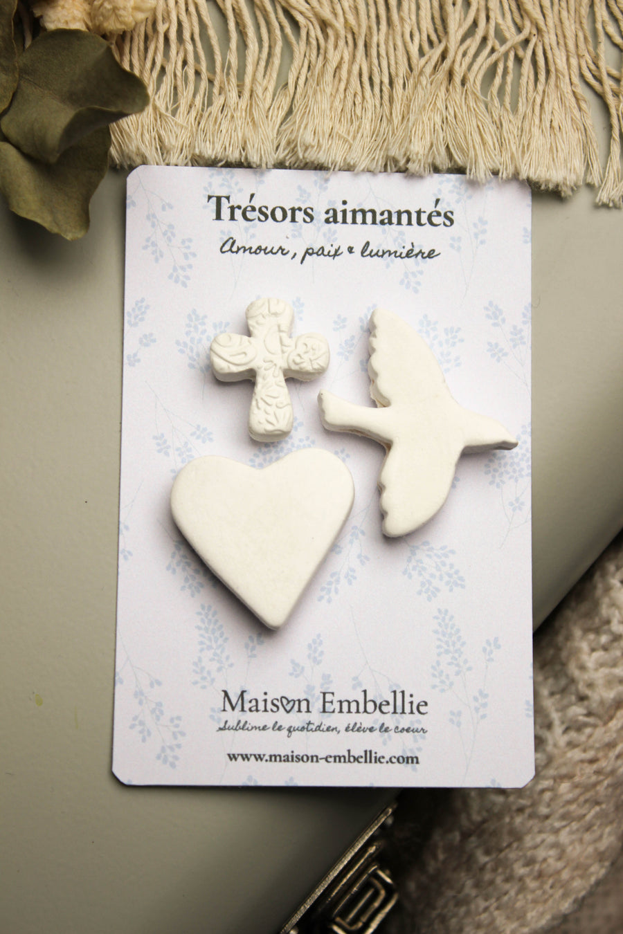 Magnets catho croix coeur colombe